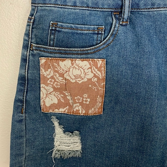 NWT SO Jean Shorts. Size 15/32W - Picture 3 of 7